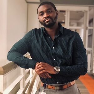 Meet your Posher, Elijah